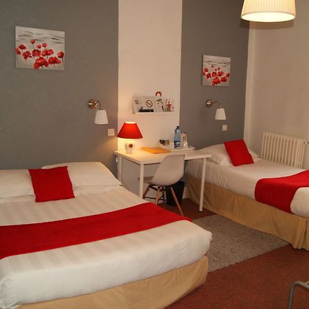 Contact Hotel Les Platanes Villeneuve Sur Lot Centre Kültér fotó