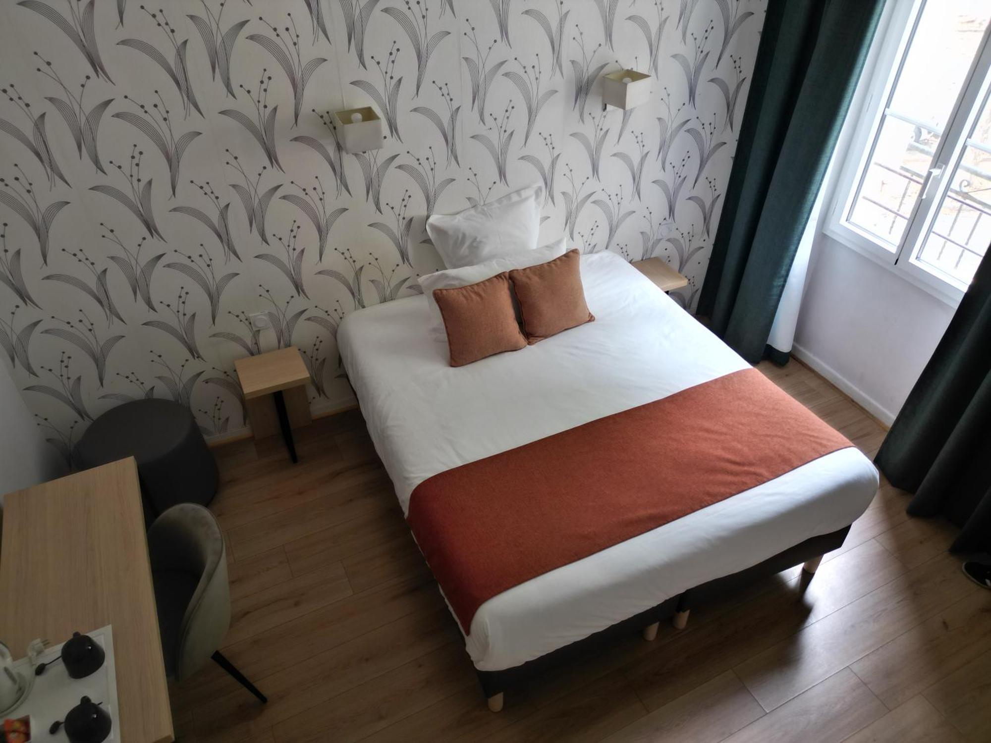 Contact Hotel Les Platanes Villeneuve Sur Lot Centre Kültér fotó